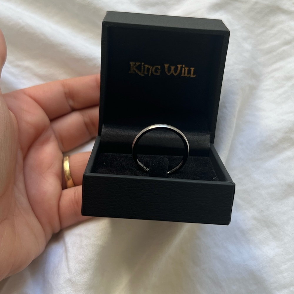 King Will Men’s Wedding Bands | Black | 11.5